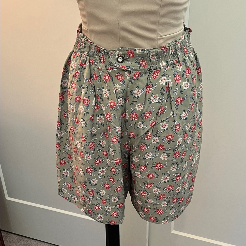 Vintage 90’s Lizwear Women's Shorts